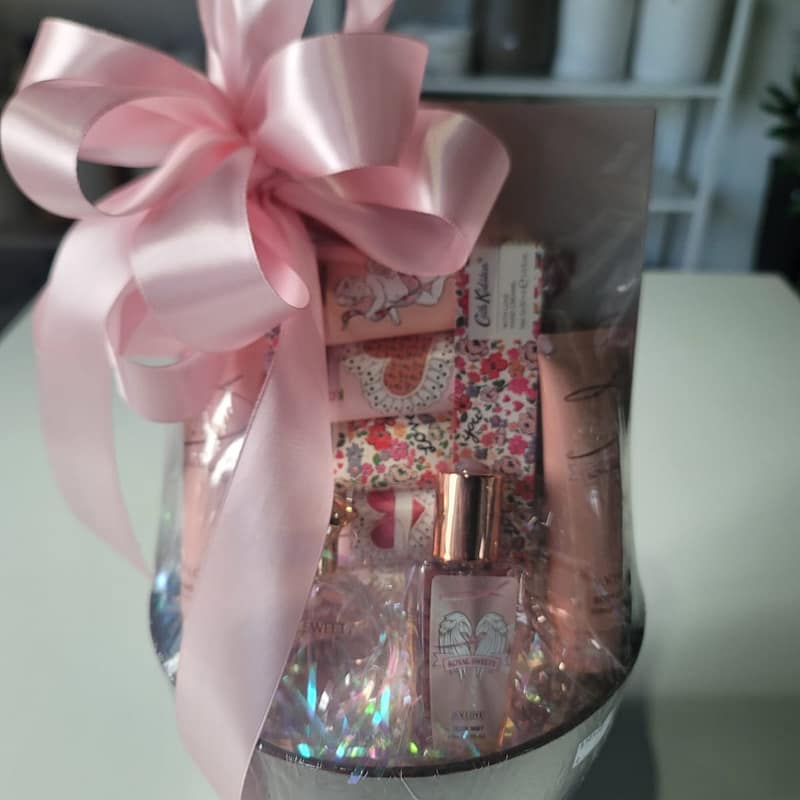 Blush Beauty Luxury Gift Basket